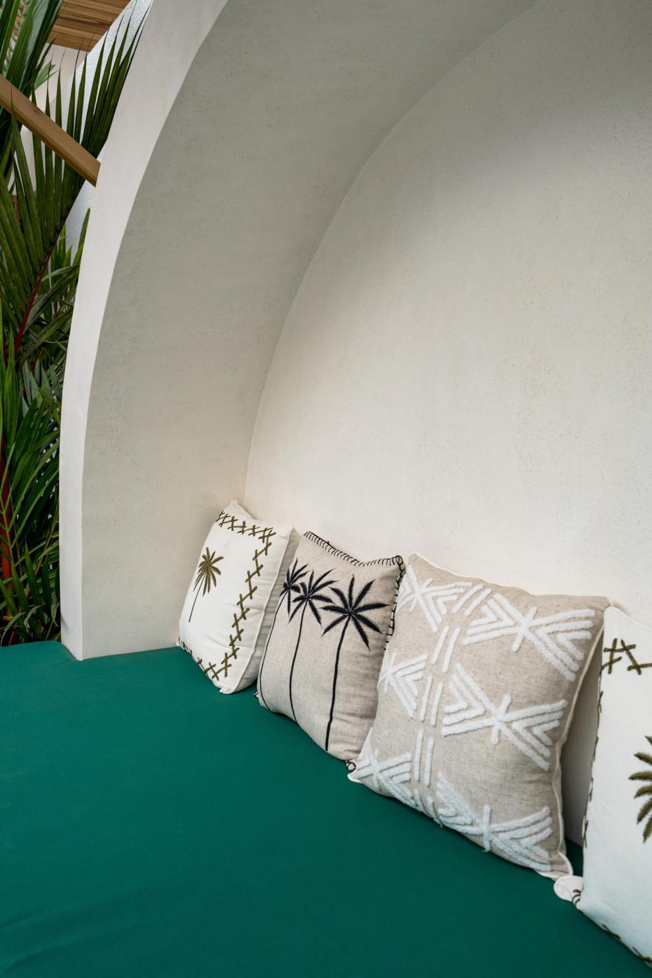 Villa Maria - Uluwatu By Yolla Hospitality Eksteriør bilde